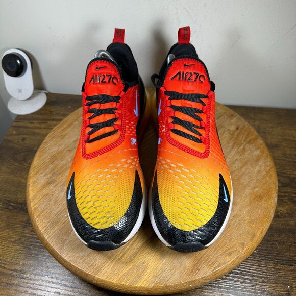 Nike Air Max 270 Sunset 2022 Men's Size 10 University Red Gold Shoe DQ7625-600 - Picture 2 of 9